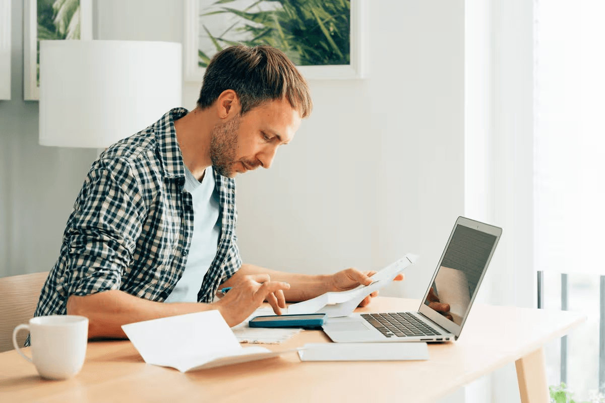 Fixed versus variable rate comparison